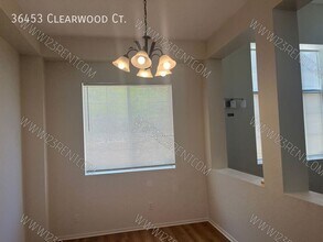36453 Clearwood Ct in Palmdale, CA - Building Photo - Building Photo