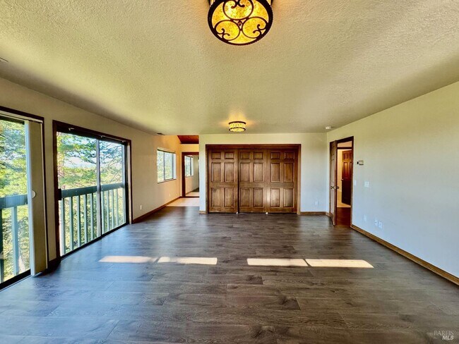property at 371 Quail Run
