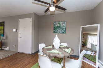 Oslo in Northglenn, CO - Building Photo - Interior Photo
