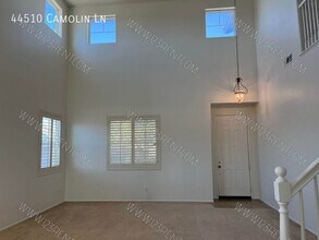 44510 Camolin Ln in Lancaster, CA - Building Photo - Building Photo