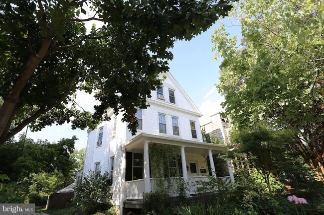 730 St Johns Rd, Unit 3 in Baltimore, MD - Foto de edificio - Building Photo