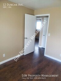 12 Duncan Ave photo'