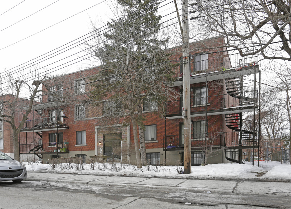 2985 Goyer in Montréal, QC - Building Photo