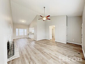 603 Garrison Ave in Clayton, NC - Foto de edificio - Building Photo