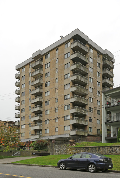 Argyle House in New Westminster, BC - Building Photo