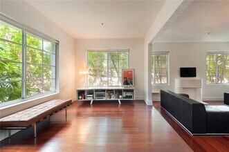 1025 Michigan Ave in Miami Beach, FL - Building Photo - Building Photo