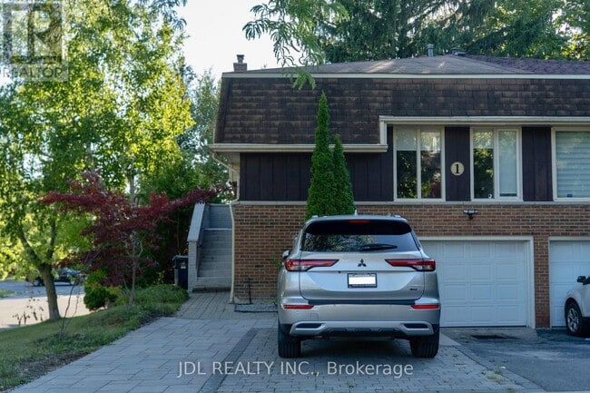 property at 1 Shadberry Dr