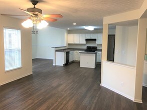 5954 Courtney Pl in Milford, OH - Foto de edificio - Building Photo