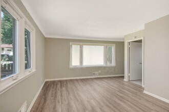 996 Fremont Ave E in St. Paul, MN - Building Photo - Building Photo