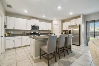 9440 Lemon Drop Lp in Sun City Center, FL - Building Photo - Building Photo