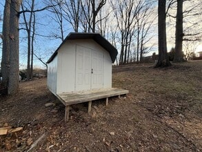 1046 Tennessee Hills Dr in Morristown, TN - Building Photo - Building Photo