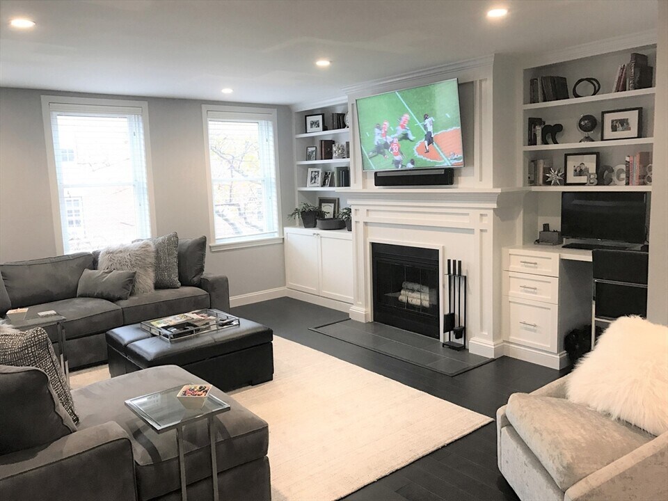 47 Harvard St in Boston, MA - Building Photo