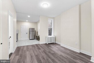 1748 N Lindenwood St in Philadelphia, PA - Building Photo - Building Photo