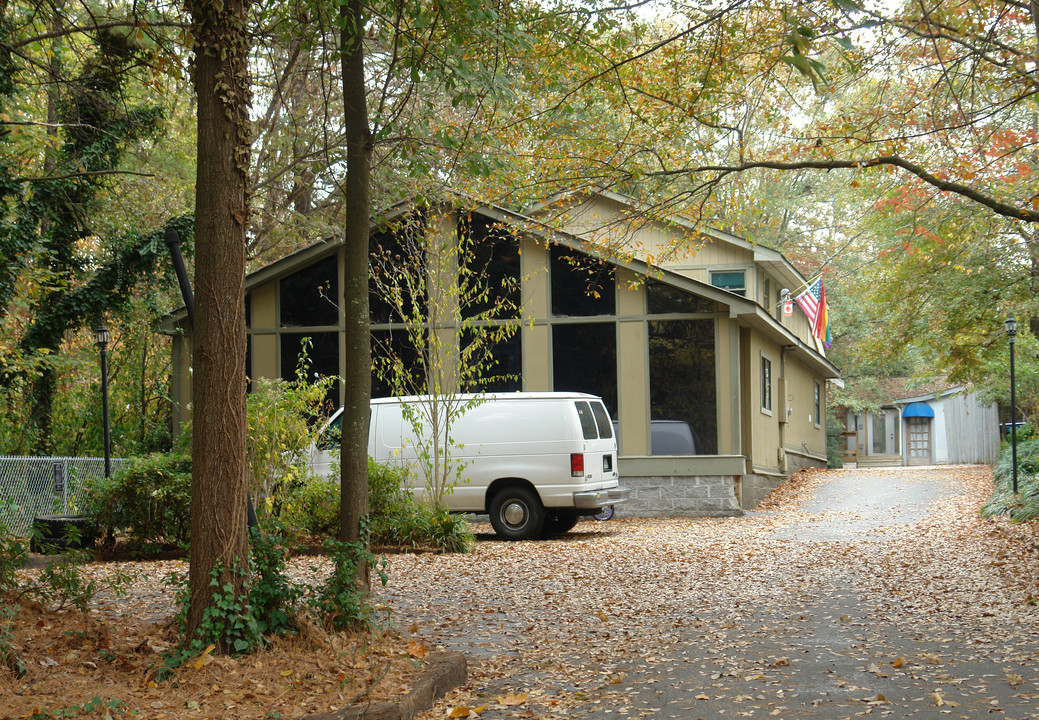 Florida Avenue in Atlanta, GA - Building Photo