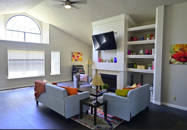 7011 Beech Trail Dr in San Antonio, TX - Building Photo - Building Photo