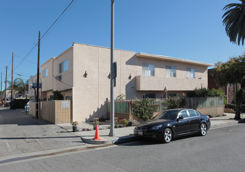 1547 Stanford St in Santa Monica, CA - Building Photo