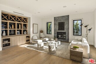 17341 Amina Pl in Los Angeles, CA - Building Photo - Building Photo