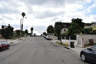 11123 Van Buren Ave in Los Angeles, CA - Building Photo - Building Photo