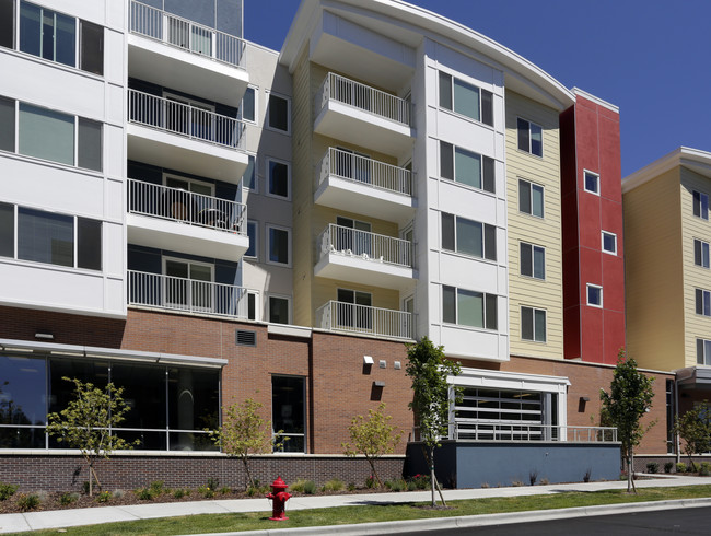 Green Leaf River Edge Apartments in Boise, ID - Building Photo - Building Photo