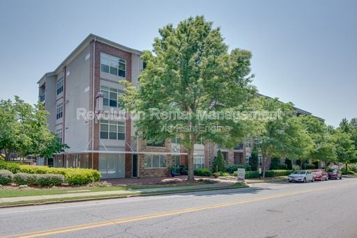 property at 840 United Ave SE