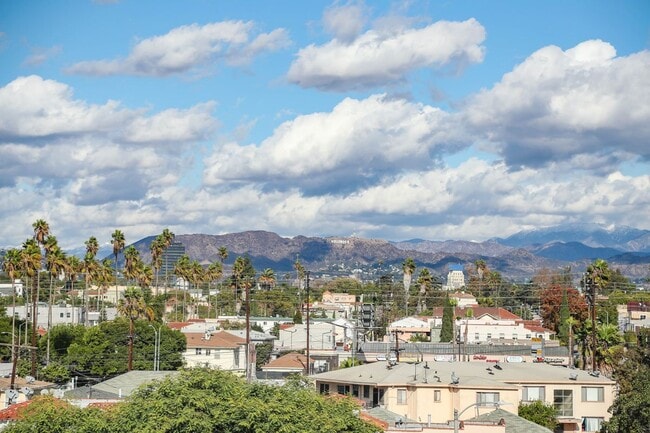 1828 1/2 S. Redondo Blvd in Los Angeles, CA - Building Photo - Building Photo