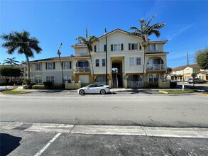 8838 W Flagler St, Unit 203 in Miami, FL - Building Photo - Building Photo