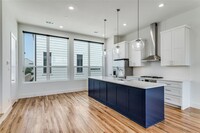 4718 Bryan St, Unit 213 in Dallas, TX - Building Photo - Building Photo