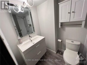475-1475 Laurier Ave W in Ottawa, ON - Building Photo - Building Photo