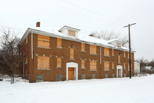 7531 MacKenzie St in Detroit, MI - Foto de edificio - Building Photo