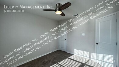 6710 Orff Pt in San Antonio, TX - Building Photo - Building Photo