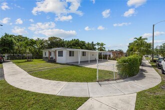 5410 SW 2nd St in Coral Gables, FL - Building Photo - Building Photo