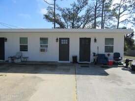 1400 Gulf Ave in Panama City, FL - Building Photo