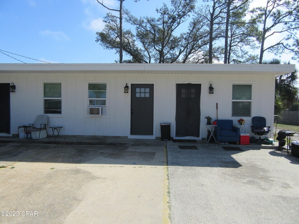 1400 Gulf Ave in Panama City, FL - Building Photo