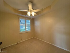 3010 Meandering Way in Ft. Myers, FL - Building Photo - Building Photo