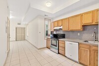 1621 W Diamond St, Unit 2 photo'