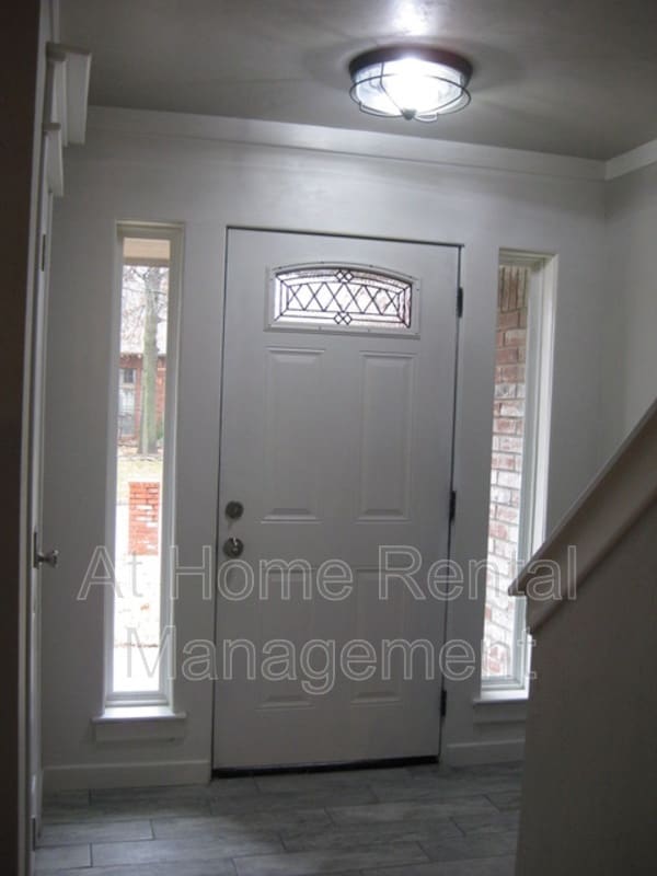 9224 S Hudson Ave in Tulsa, OK - Building Photo - Building Photo