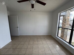 901 Mayfield Dr in Marble Falls, TX - Building Photo - Building Photo