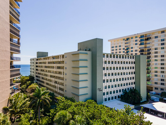 Crane Crest Apartments in Pompano Beach, FL - Building Photo - Building Photo