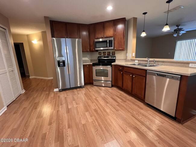 5318 Cordgrass Bend Ln in Port Orange, FL - Foto de edificio - Building Photo