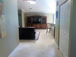 1873 Hollyhock Rd in Wellington, FL - Foto de edificio - Building Photo