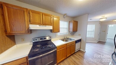 5921 Amity Springs Dr in Charlotte, NC - Building Photo - Building Photo