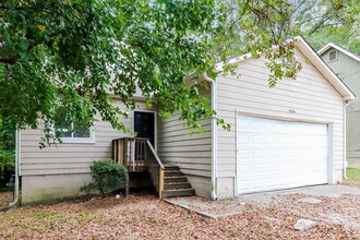 3486 Thompson Dr NW in Atlanta, GA - Building Photo - Building Photo