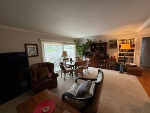 5722 Encina Rd in Goleta, CA - Building Photo - Building Photo