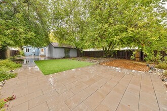 2140 16th Ave in Sacramento, CA - Building Photo - Building Photo