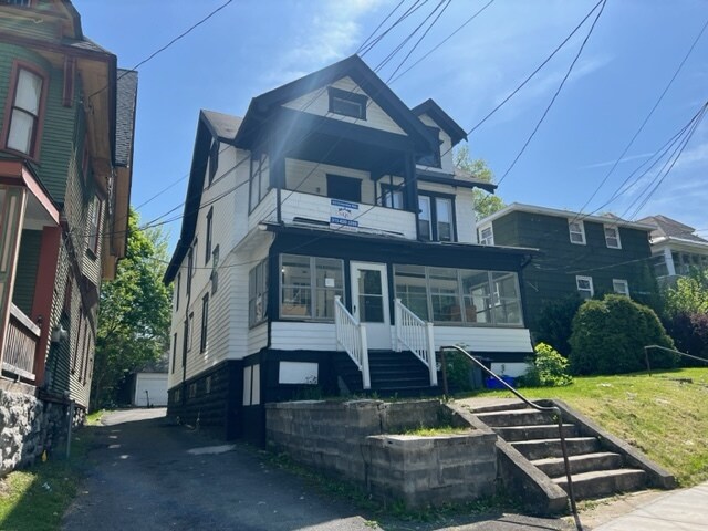 433 Columbus Ave, Unit 2 in Syracuse, NY - Building Photo