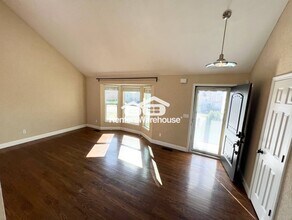 14419 Bristol Ave in Grandview, MO - Building Photo - Building Photo