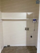 328 Oriole Dr in McMinnville, TN - Foto de edificio - Building Photo