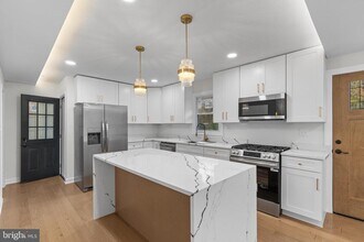 5434 Dogwood Rd in Woodlawn, MD - Building Photo - Building Photo