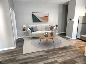 45-01 Ditmars Blvd, Unit 2R in Queens, NY - Building Photo - Building Photo