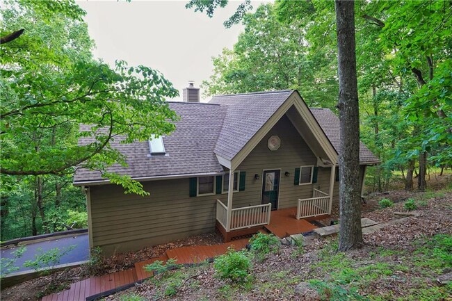 property at 127 Columbine Dr